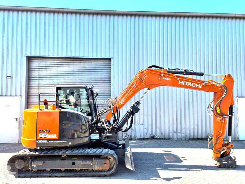 Graafmachine Hitachi B-6