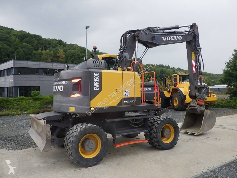 Escavadora Volvo