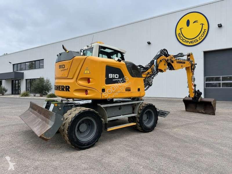 Escavadora Liebherr  A910 COMPACT LITRONIC