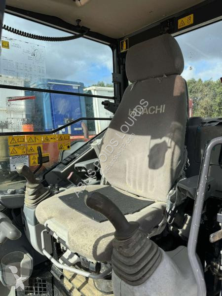 جرافة Hitachi