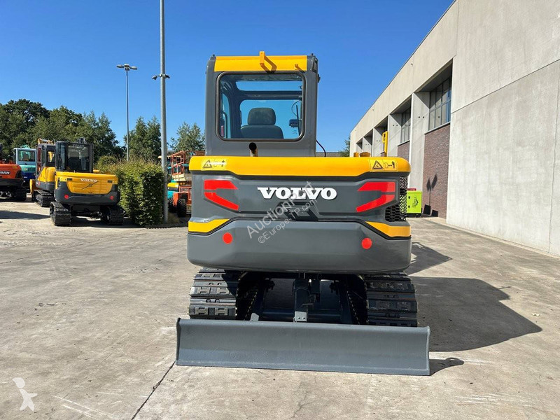 Escavadora Volvo D