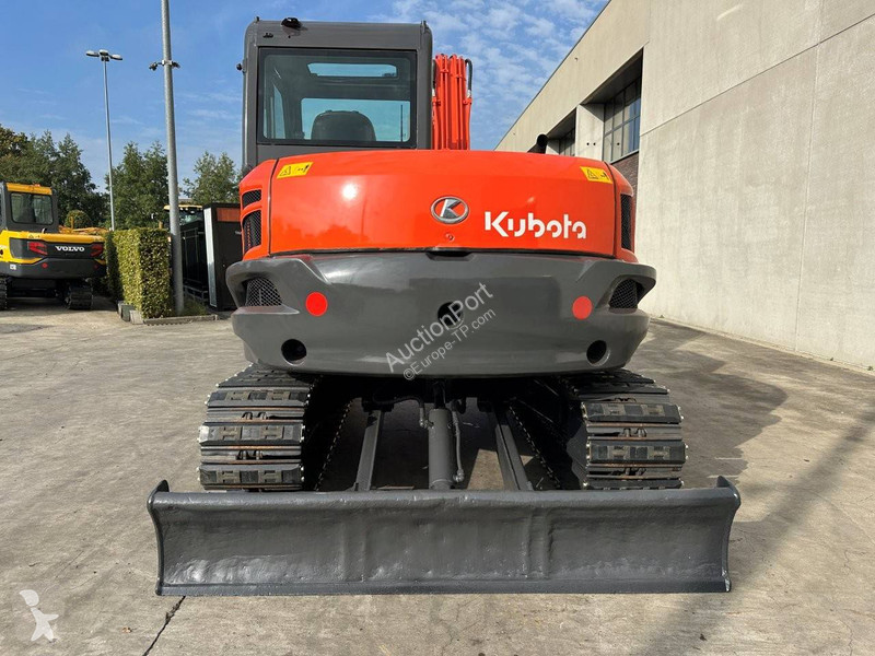 Escavadora Kubota KX175-5