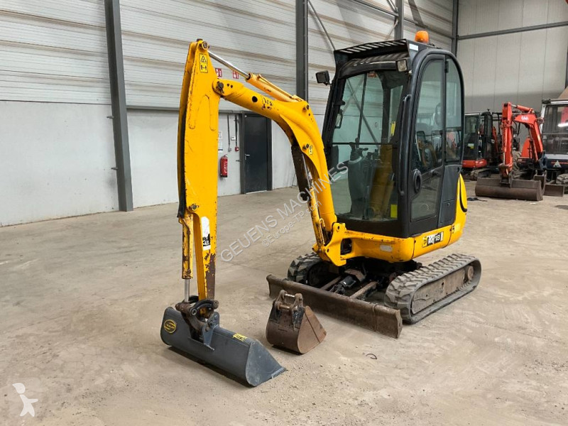 Escavadora JCB