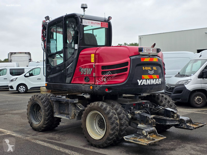Escavadora Yanmar b95w