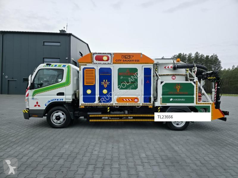 Camion Mitsubishi CANTER odkurzacz koparka...