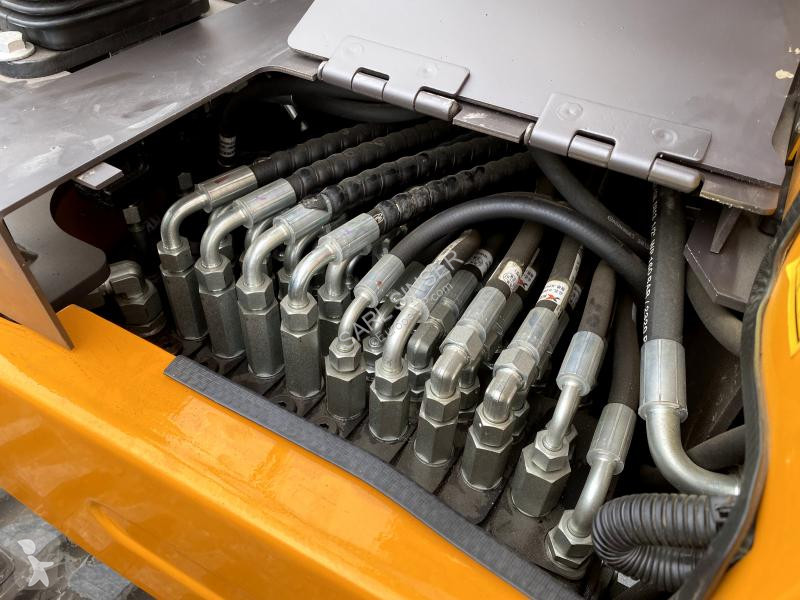 Escavadora Rhinoceros  XN-20