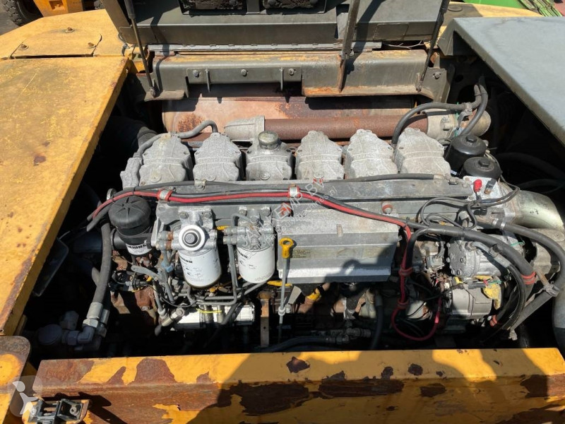 Rýpadlo Liebherr 944 C HD