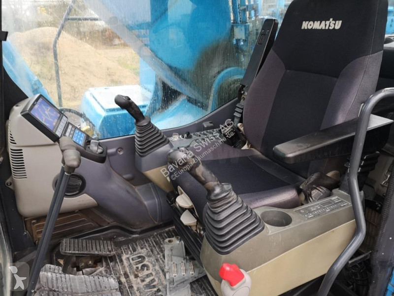 Escavadora Komatsu