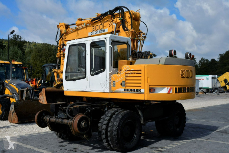 Excavator Liebherr Koparka + Kolej
