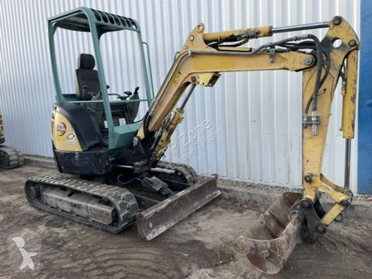 Escavadora Yanmar vio25-4 canopy