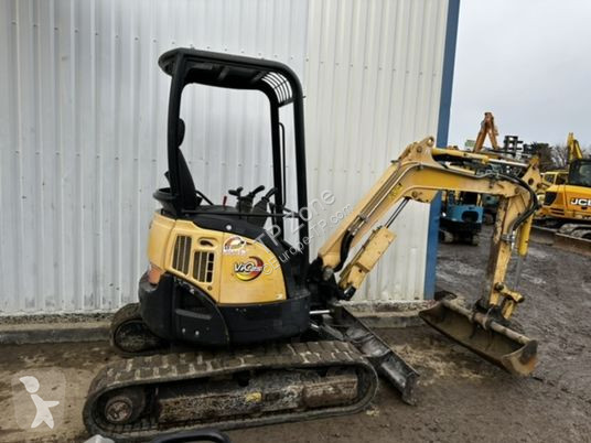Escavadora Yanmar vio25-4 canopy