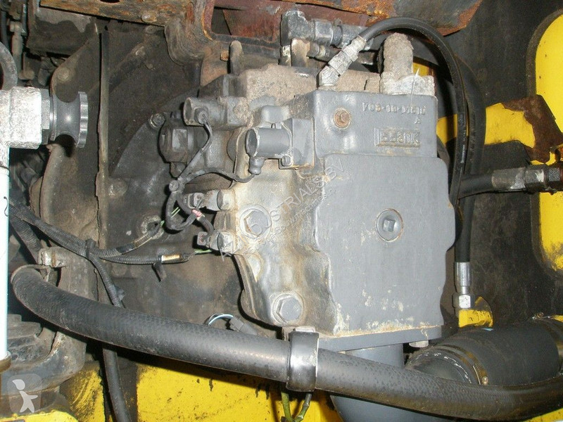 Excavator Komatsu 180-7