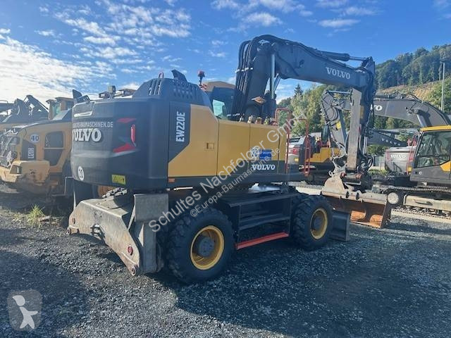 Graafmachine Volvo EW 220 E