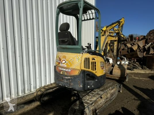 Excavator Yanmar vio25-4 canopy