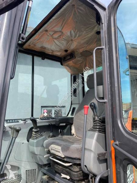 Escavadora Doosan DX85R