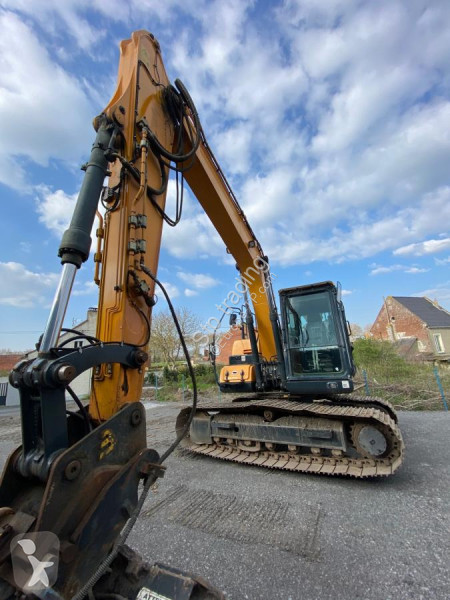 Escavadora Hyundai HX 140L