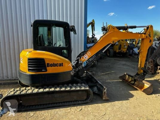 Escavadora Bobcat e50
