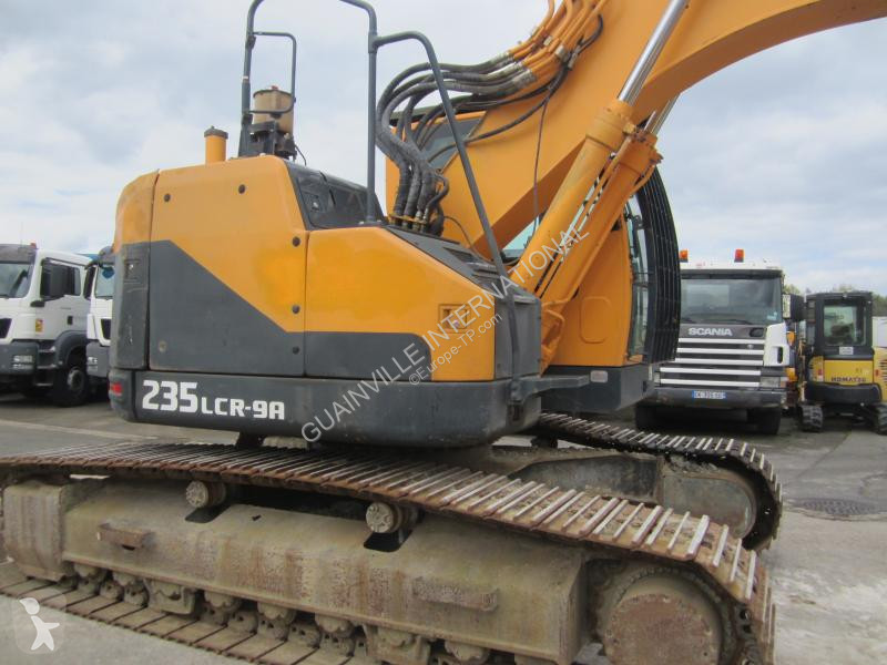 جرافة Hyundai  235 LCR 9A