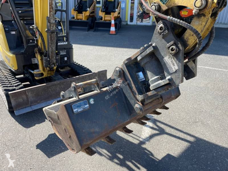 Escavatore Yanmar