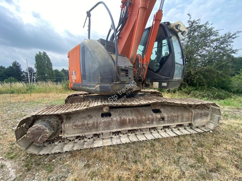 Escavatore Hitachi ZX225USLC-3