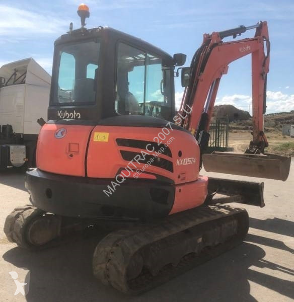 Escavatore Kubota 057-4