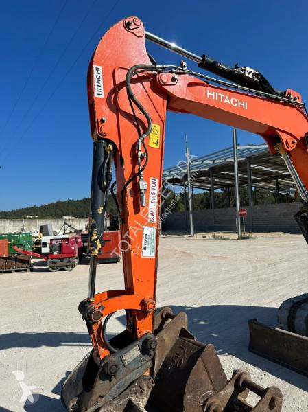 Escavadora Hitachi ZX48U-5A CLR