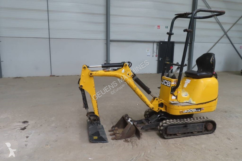 Excavator JCB