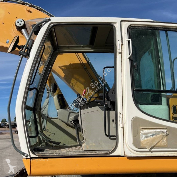 Excavator Liebherr R 916 LC Excavator