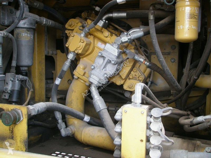 Escavatore Caterpillar