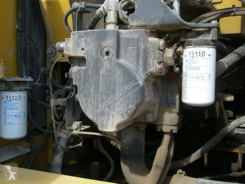 Escavadora Komatsu 240LC-10