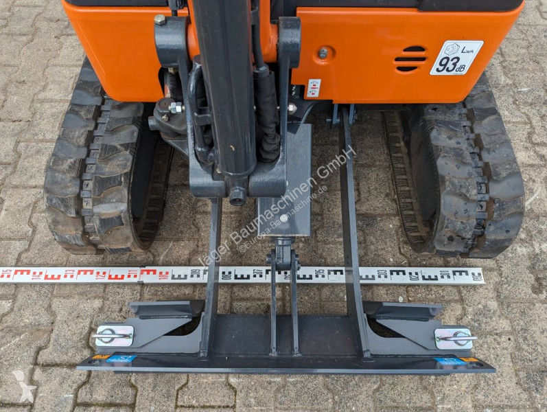 Escavadora Hitachi ZX17 -- Netto:...