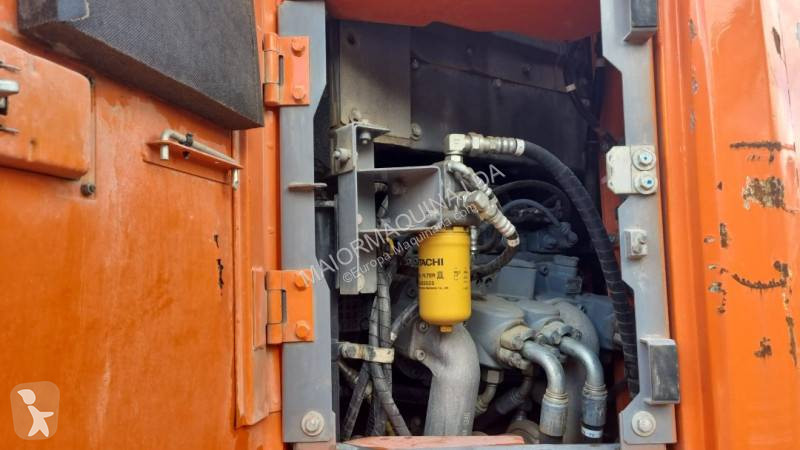 Escavadora Hitachi