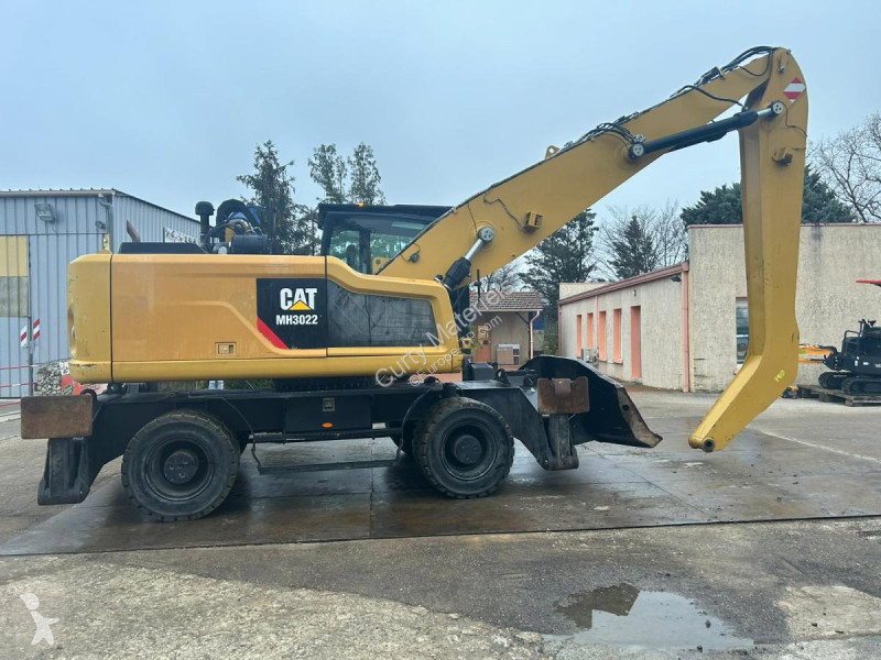 Excavator Caterpillar  MH3022