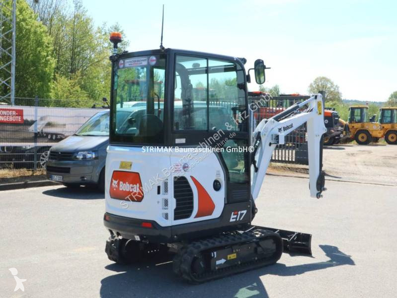 Lopatový nakládač Bobcat E 17