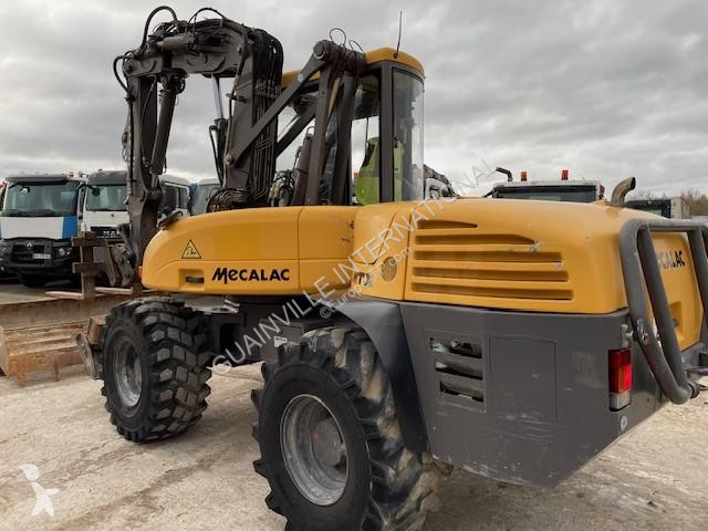 Excavator Mecalac