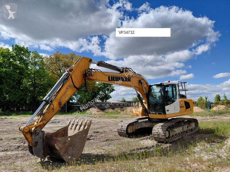 Lopatový nakládač Liebherr R 922 Wynajem/Sprzedaż