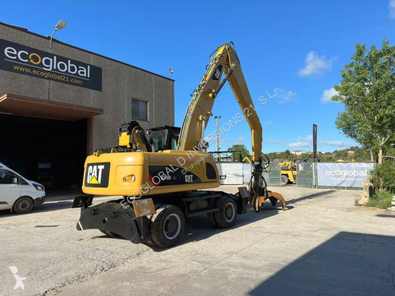 Lopatový nakládač Caterpillar MH