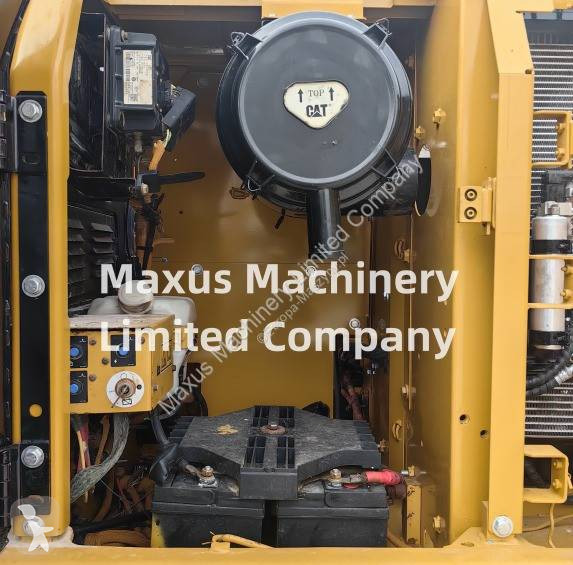 Excavator Caterpillar 320 D2