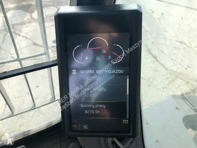 Escavadora Volvo EW240EMH