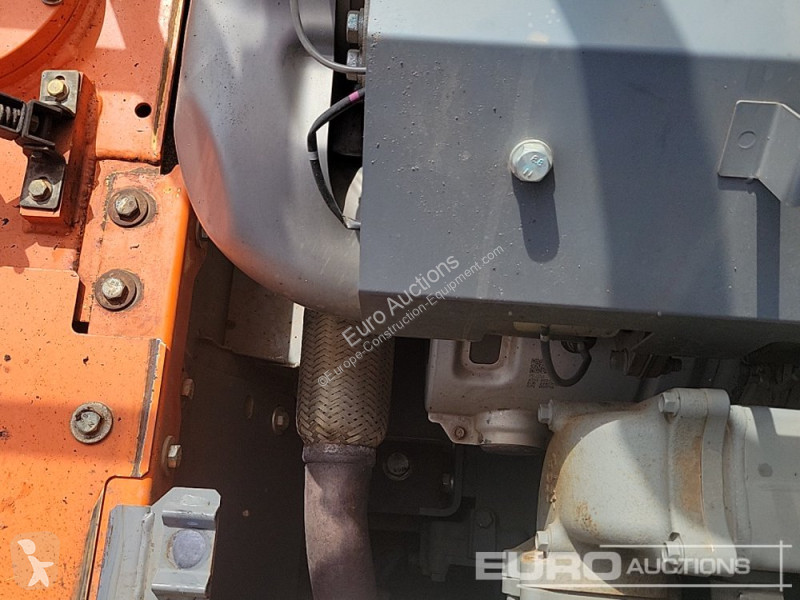 جرافة Hitachi -6
