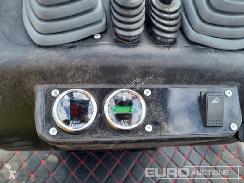 Escavadora JPC HT12