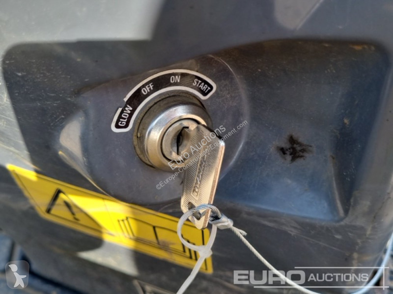Escavatore Yanmar SV08-1A (S)