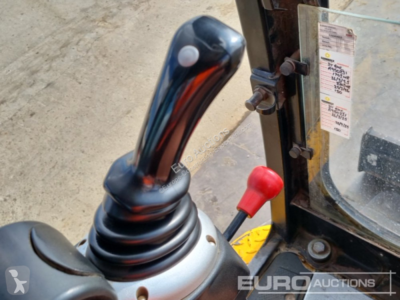 Escavatore JCB