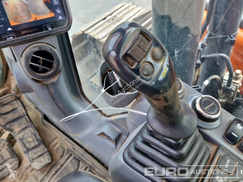Escavadora Doosan -7