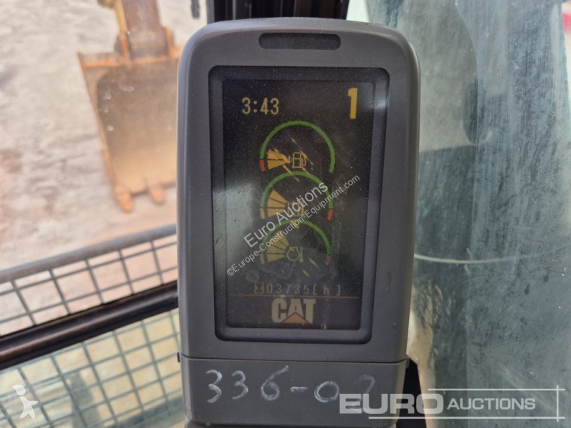 Escavatore Caterpillar 2
