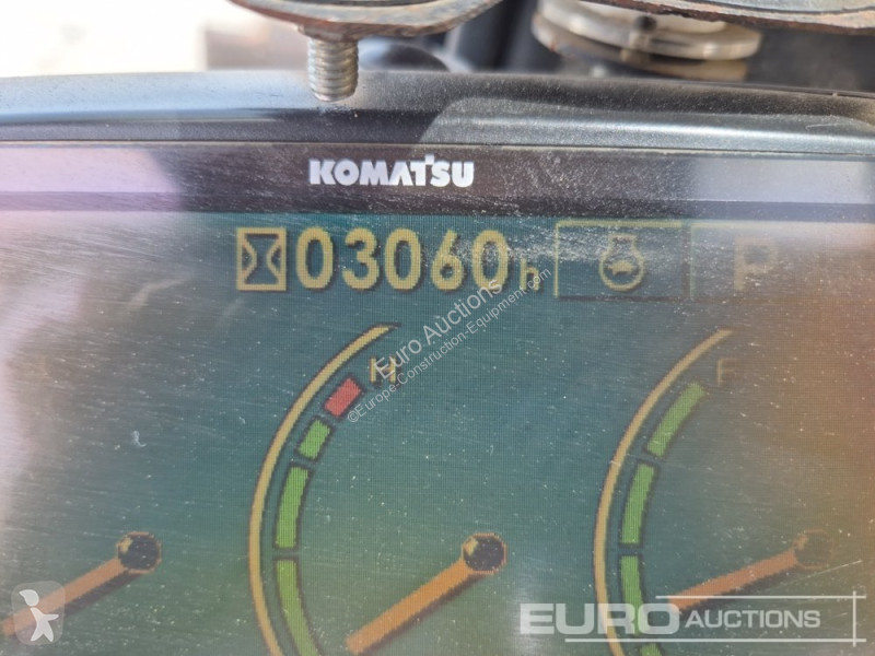 Excavator Komatsu PC220LC-8N1