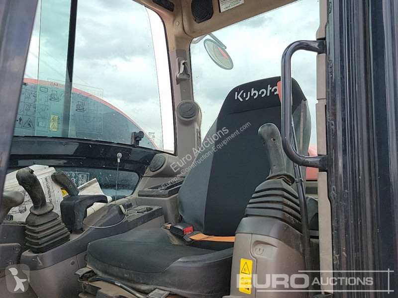 Lopatový nakládač Kubota U50-5