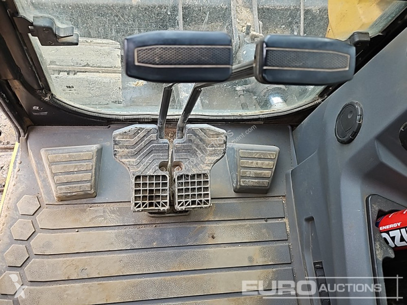 Escavatore Caterpillar R