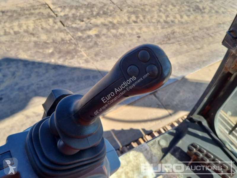 Excavadora Hitachi -7