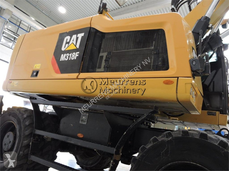 جرافة Caterpillar F